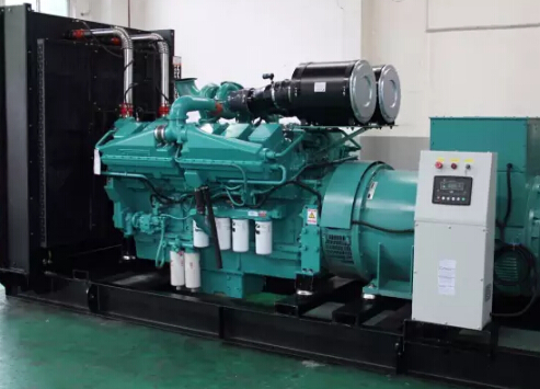 防城发电机如何选择合适的除垢剂来清洗水冷式机油散热器？